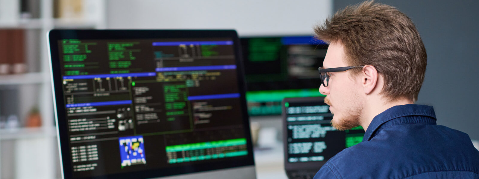 FABBRICA DIGITALE
TRA BUSINESS
INTELLIGENCE E
CYBERSECURITY